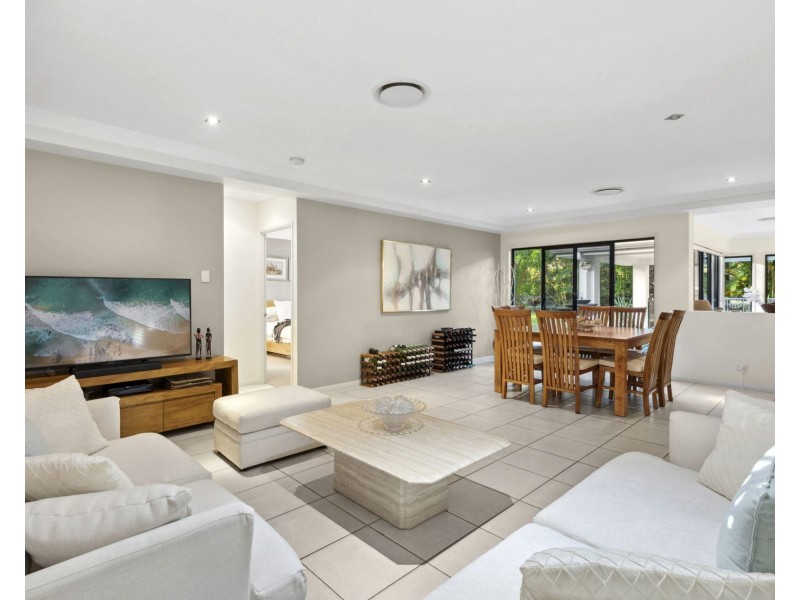 28 Devonstone Drive, Cooroibah QLD 4565