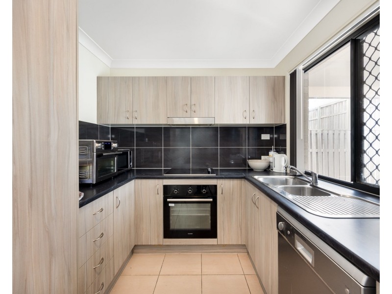 9 Cotton Crescent, Redbank Plains QLD 4301