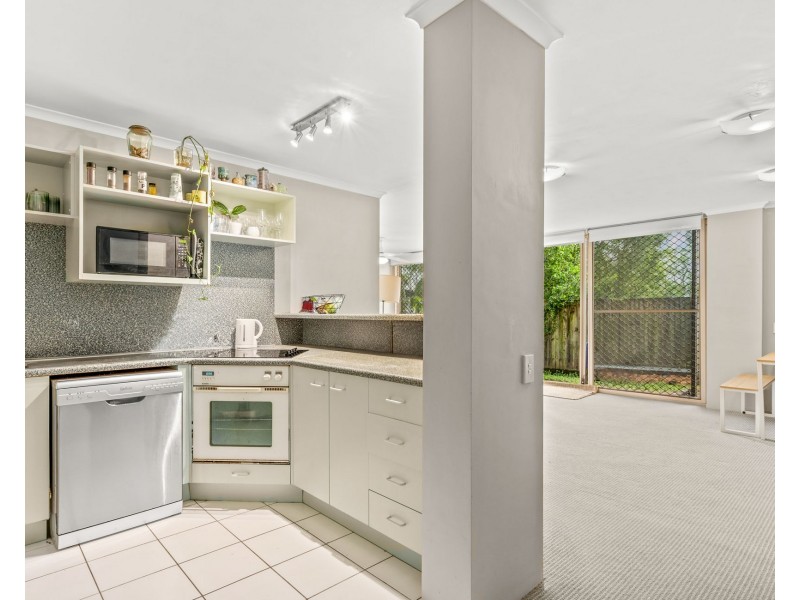 1/60 Swann Road, Taringa QLD 4068