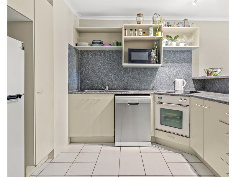 1/60 Swann Road, Taringa QLD 4068