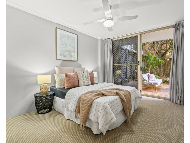 1/60 Swann Road, Taringa QLD 4068