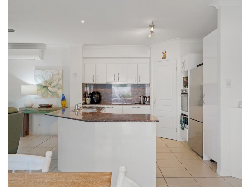 13 Campbellville Circuit, Pelican Waters QLD 4551