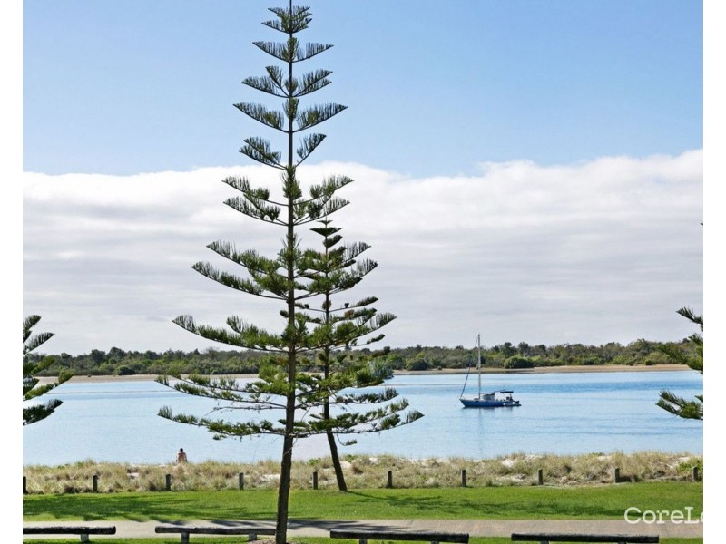 2/402 Marine Parade, Biggera Waters QLD 4216