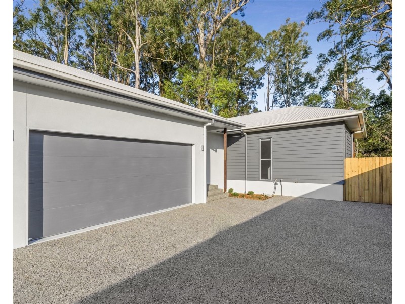 2/24 Bosky Place, Nambour QLD 4560