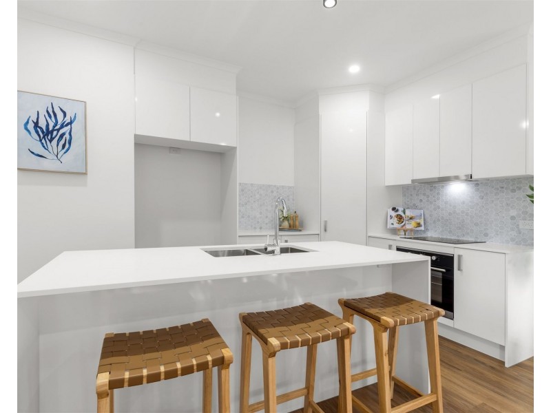 2/24 Bosky Place, Nambour QLD 4560