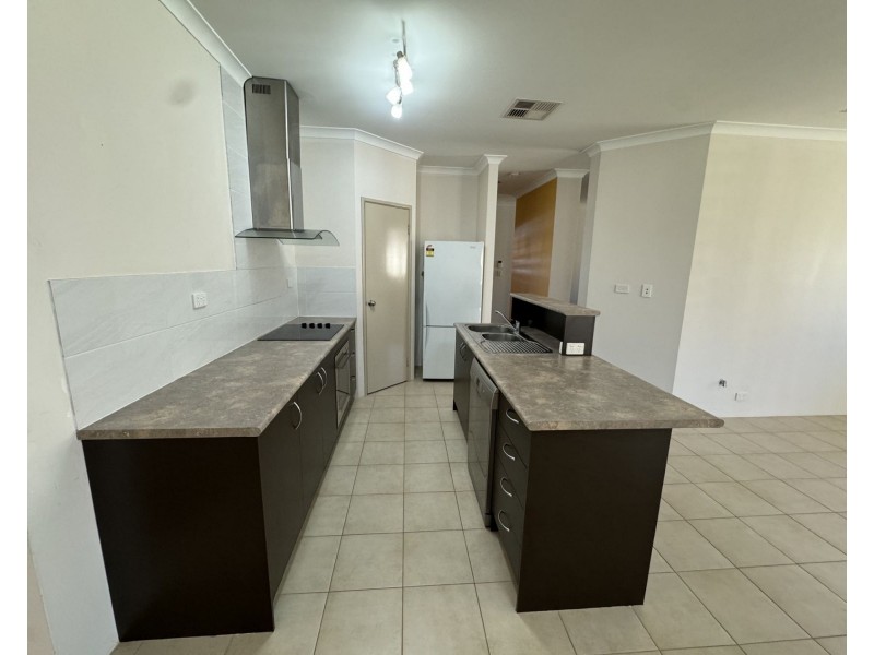 16a Purkiss Street, Cannington WA 6107