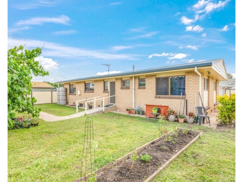 11 Phillips Street, Bundaberg North QLD 4670