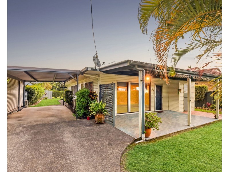 110 Maple Street, Cooroy QLD 4563