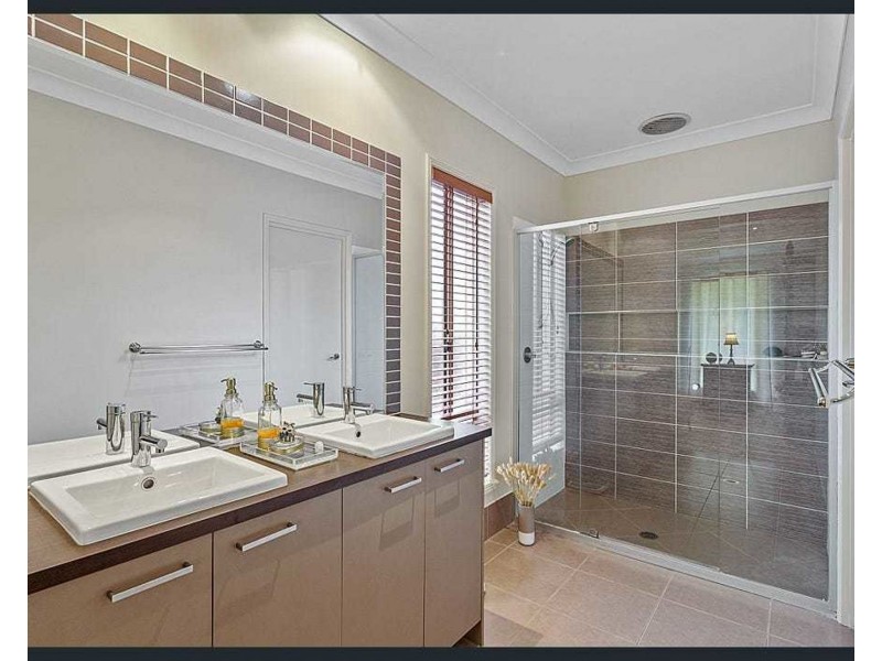 18 Lillydale Street, Carseldine QLD 4034