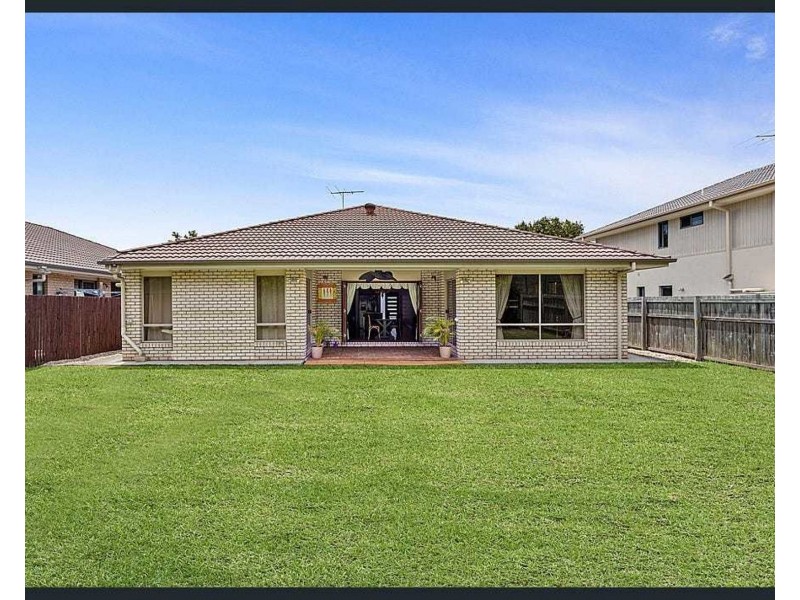 18 Lillydale Street, Carseldine QLD 4034