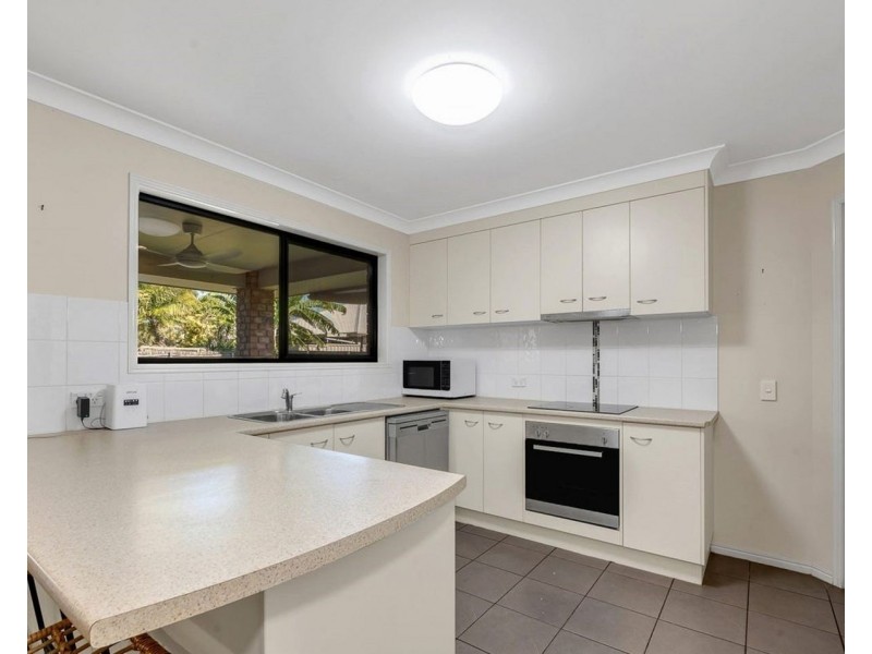 23 Wearing Road, Bargara QLD 4670