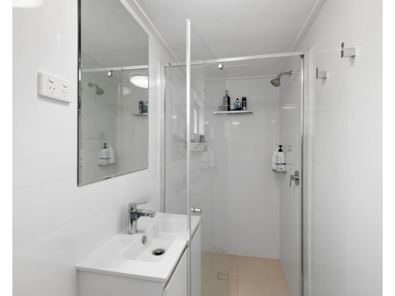 6/4 Sheehan Street, Milton QLD 4064