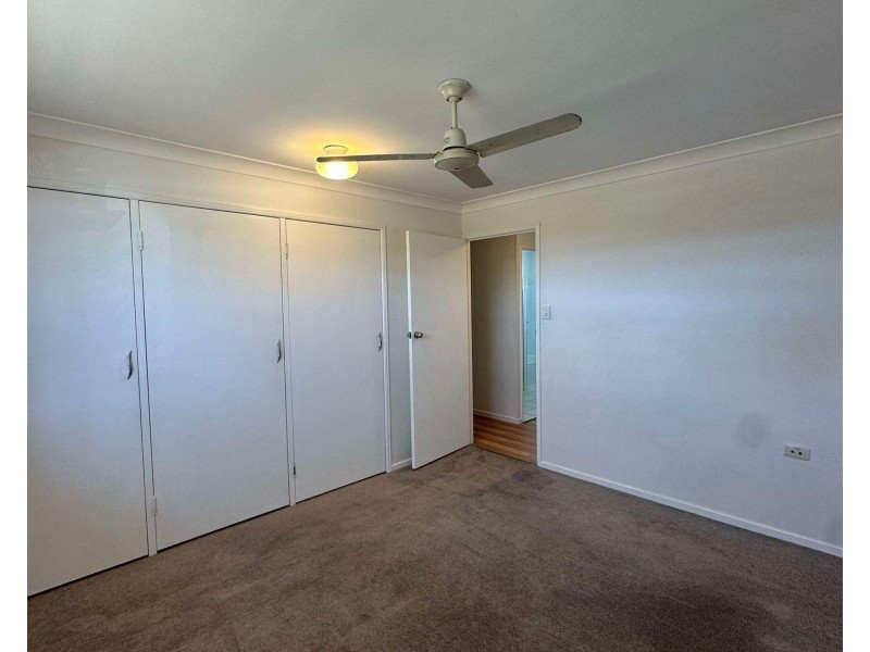 18 McLachlan Drive, Avenell Heights QLD 4670