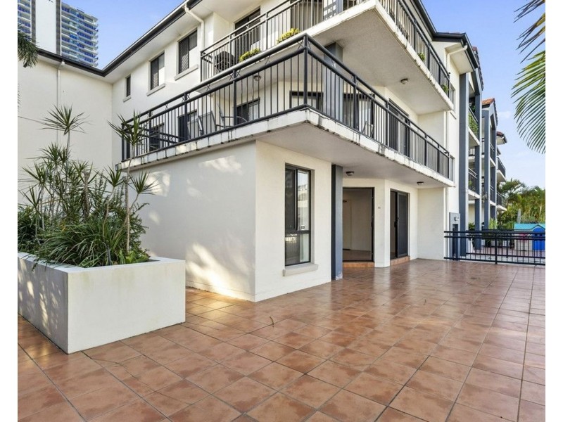 3/5 Railway Street, Southport QLD 4215
