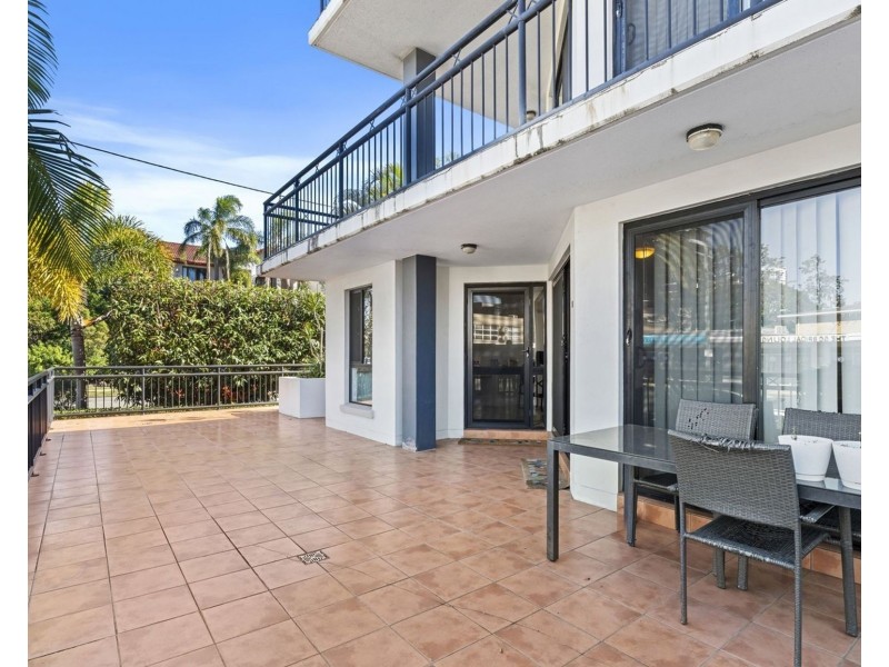 3/5 Railway Street, Southport QLD 4215