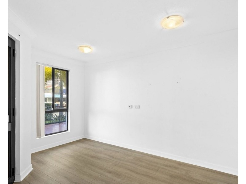 3/5 Railway Street, Southport QLD 4215