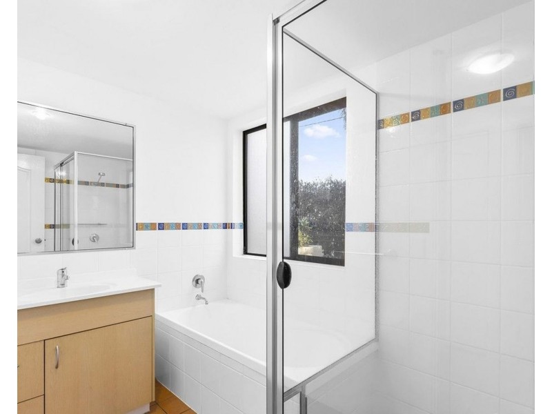 3/5 Railway Street, Southport QLD 4215