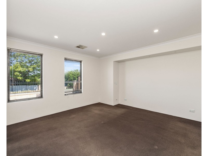 6 Helena Place, Hamilton Hill WA 6163