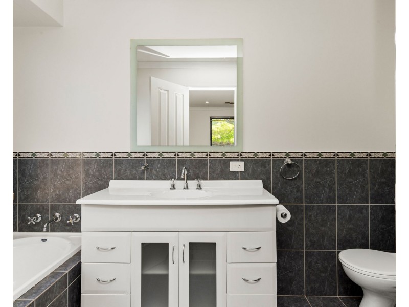 6 Helena Place, Hamilton Hill WA 6163