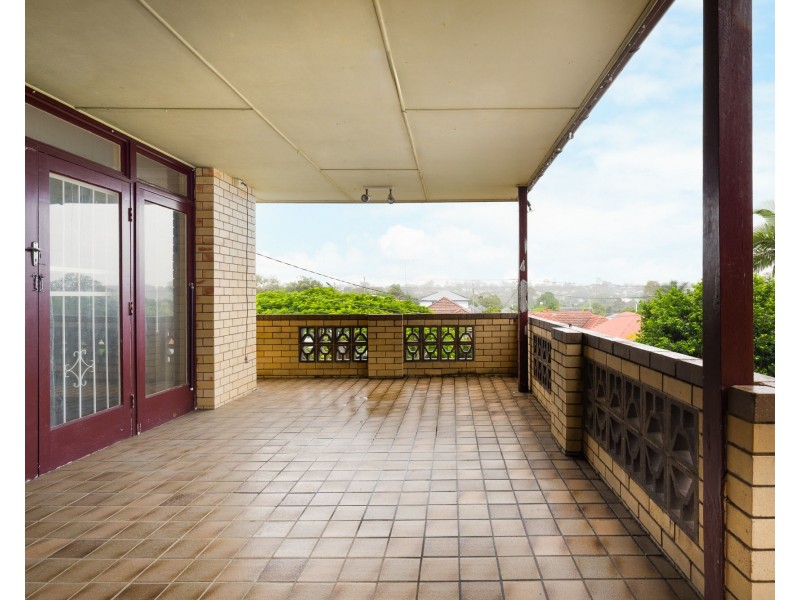 82 Byth Street, Stafford QLD 4053