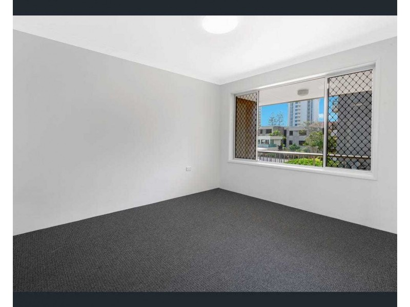 5/27 Enderley Ave, Surfers Paradise QLD 4217