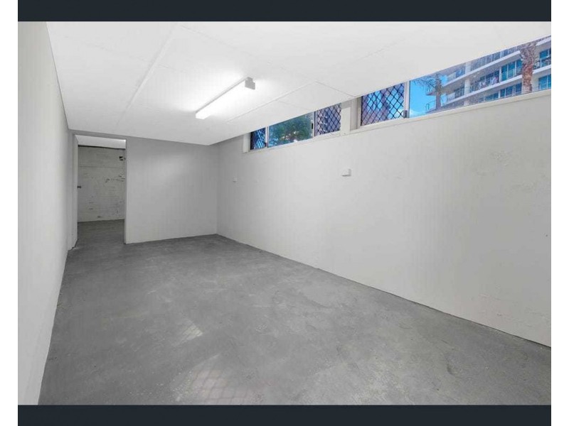 5/27 Enderley Ave, Surfers Paradise QLD 4217