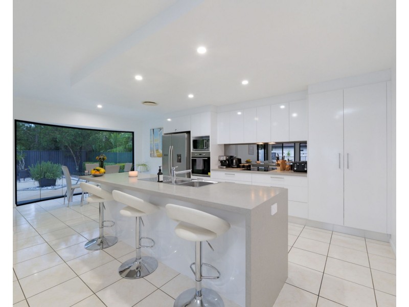 23 Midden Place, Pelican Waters QLD 4551