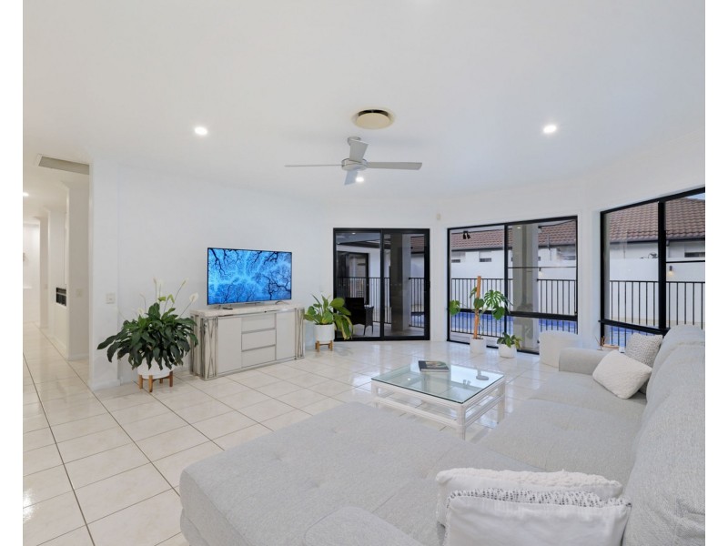 23 Midden Place, Pelican Waters QLD 4551