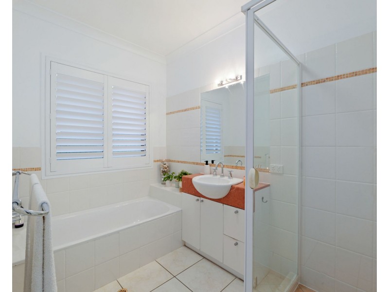 23 Midden Place, Pelican Waters QLD 4551