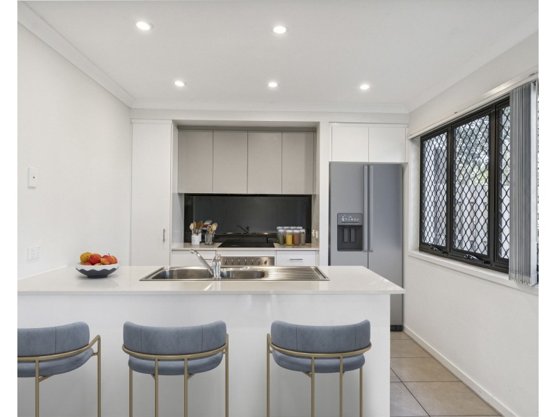 6/8 Carnarvon Ave, Springfield Lakes QLD 4300