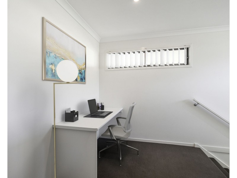 6/8 Carnarvon Ave, Springfield Lakes QLD 4300