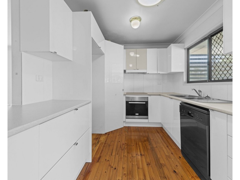 201 Redland Bay Road, Capalaba QLD 4157