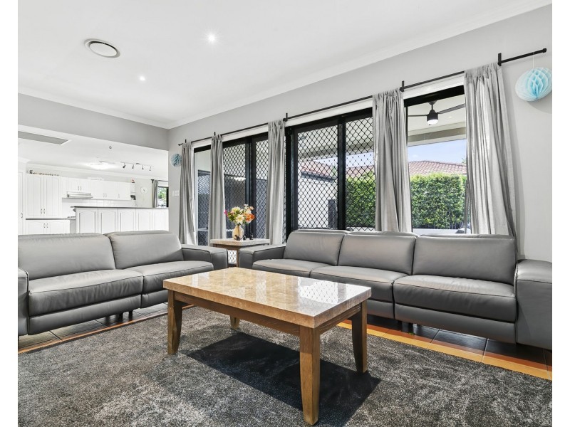 29 Wimbledon Drive, Morayfield QLD 4506