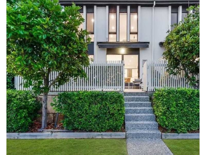 22/126 Marina Quays Boulevard, Hope Island QLD 4212