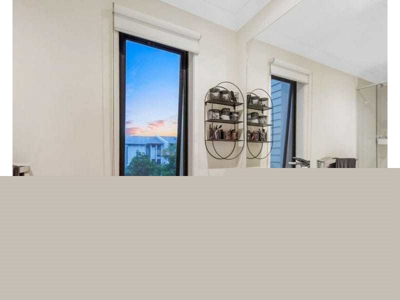 22/126 Marina Quays Boulevard, Hope Island QLD 4212