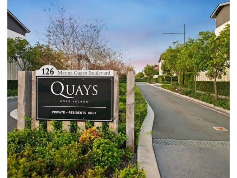 22/126 Marina Quays Boulevard, Hope Island QLD 4212