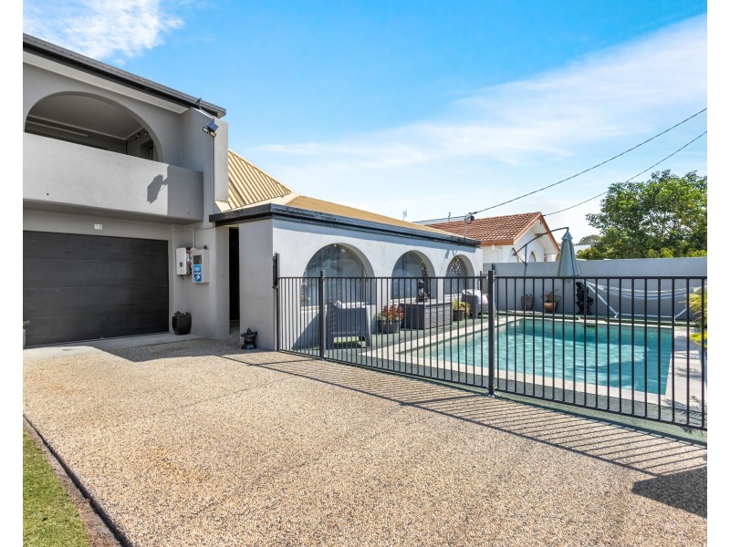 18 Booker Parade, Golden Beach QLD 4551