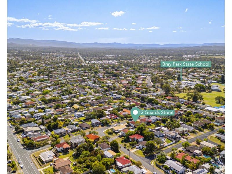 12 Guards Street, Bray Park QLD 4500