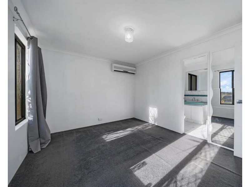 23 Vaucluse Crescent, Ellenbrook WA 6069