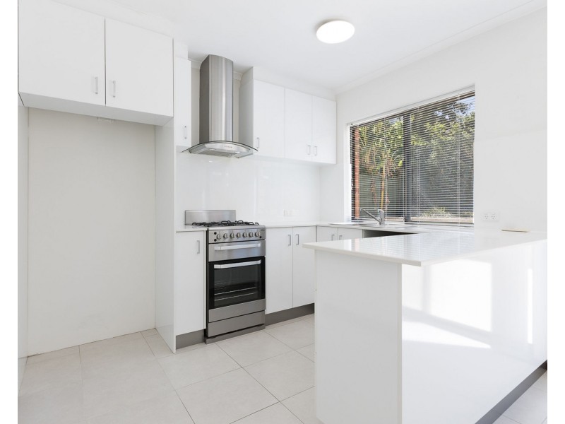 3/10 Leonora Street, Como WA 6152