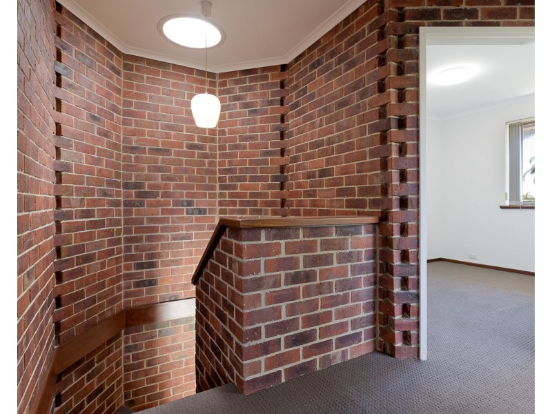 3/10 Leonora Street, Como WA 6152