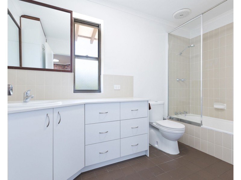 3/10 Leonora Street, Como WA 6152