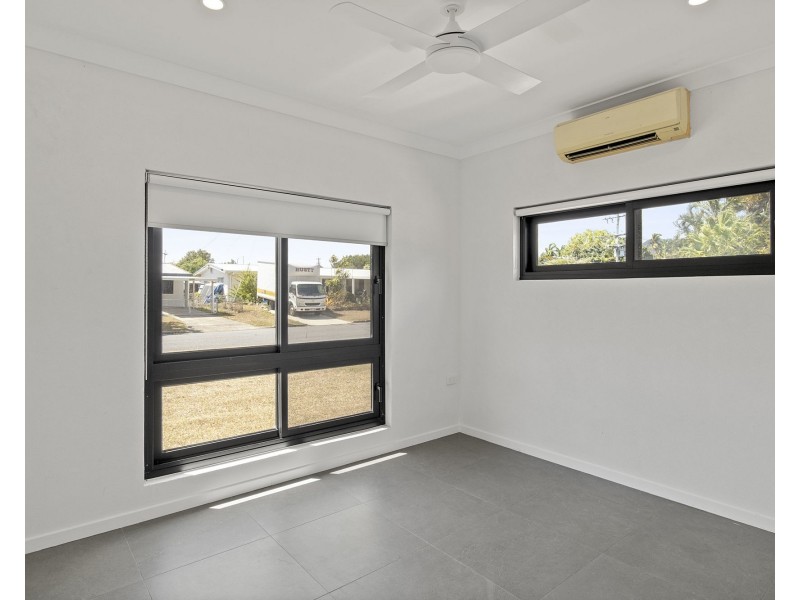 2 LaTrobe Close, Trinity Park QLD 4879