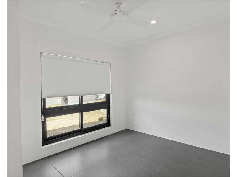 2 LaTrobe Close, Trinity Park QLD 4879