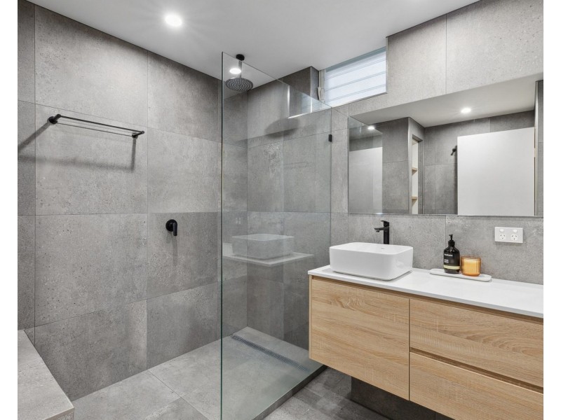 3/144 Noosa Parade, Noosaville QLD 4566