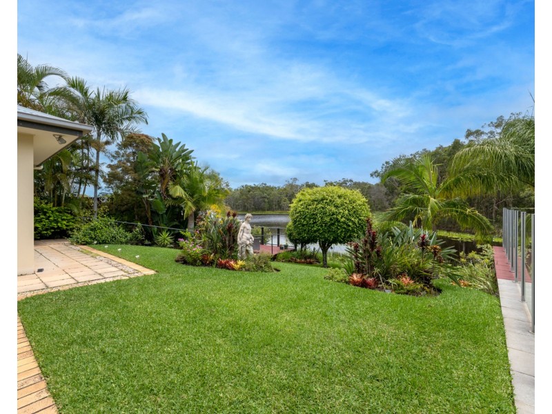 17 Undanbi Place, Pelican Waters QLD 4551