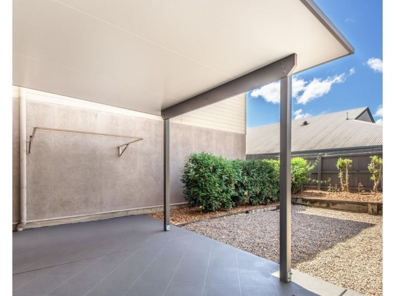 1/19 Bergin Street, Booval QLD 4304