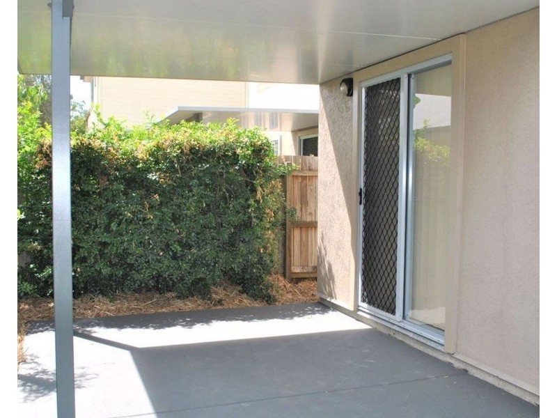 1/19 Bergin Street, Booval QLD 4304