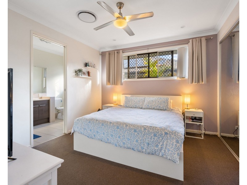 4 Millettia Close, North Lakes QLD 4509
