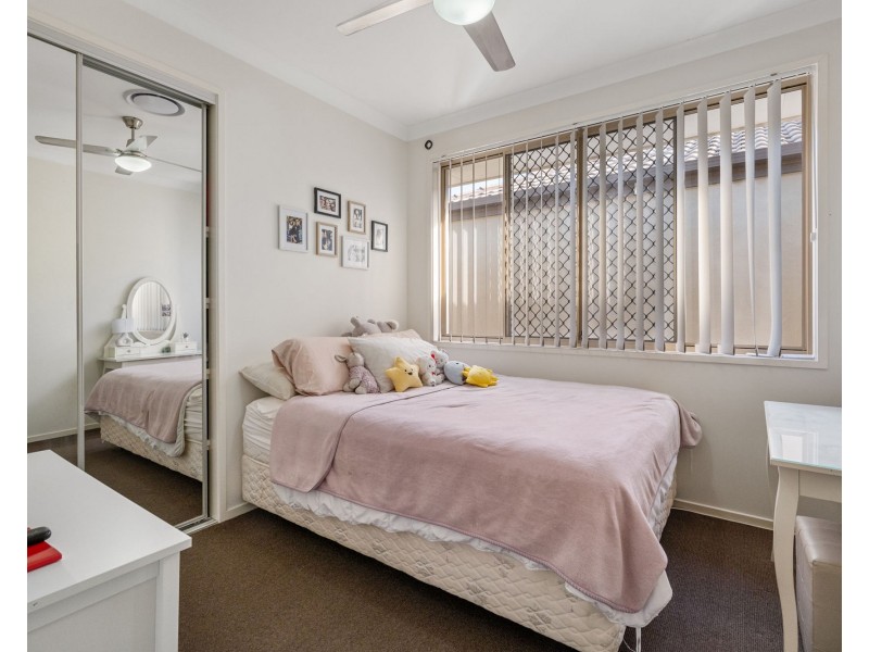 4 Millettia Close, North Lakes QLD 4509